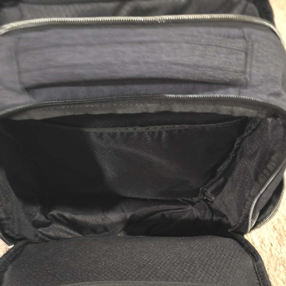 Samsonite Gray Backpack - Picture 11 of 17